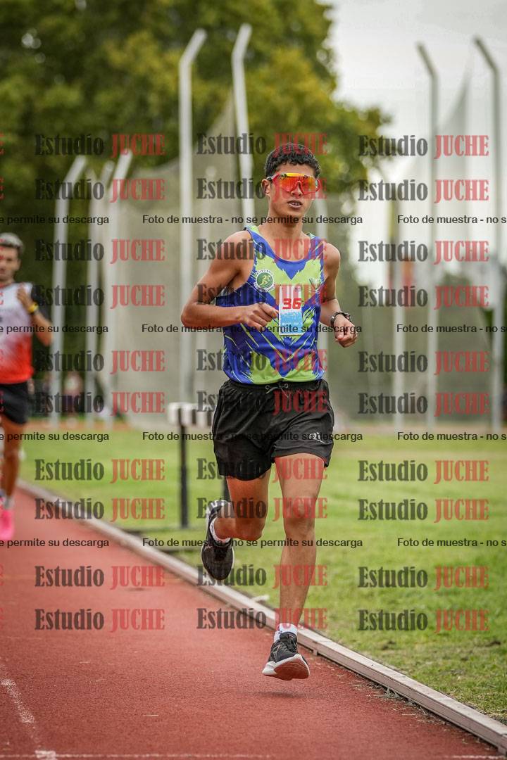 Fotos de los 3000 m llanos de varones