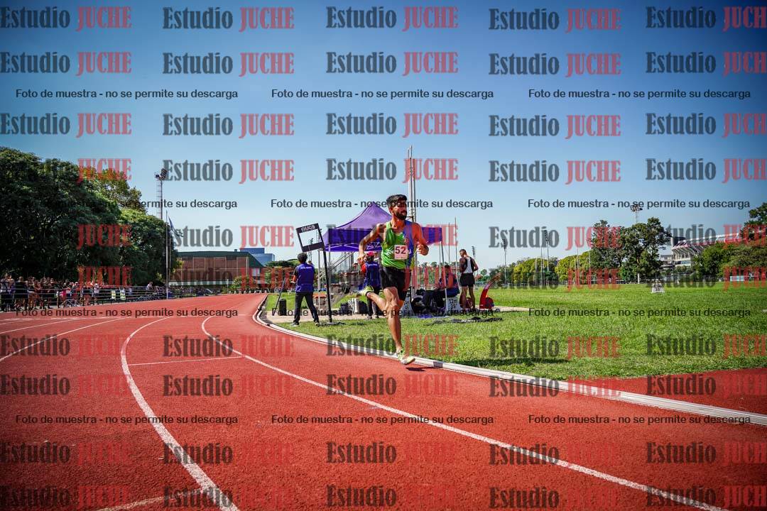 Fotos de los 800 m llanos de varones