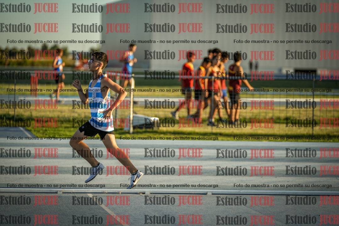 Fotos de los 1500 m llanos de varones