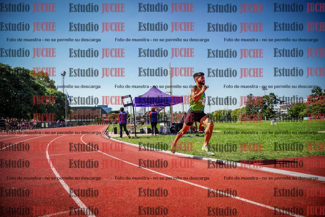 Fotos de los 800 m llanos de varones