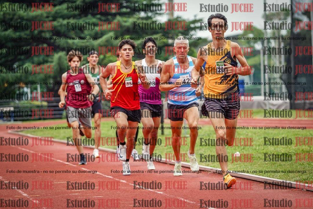 Fotos de los 800 m de varones