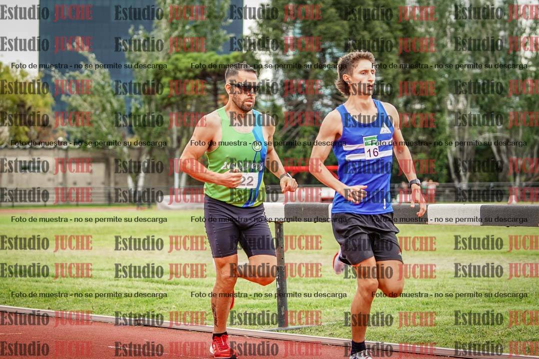 Fotos de los 3000 m llanos de varones