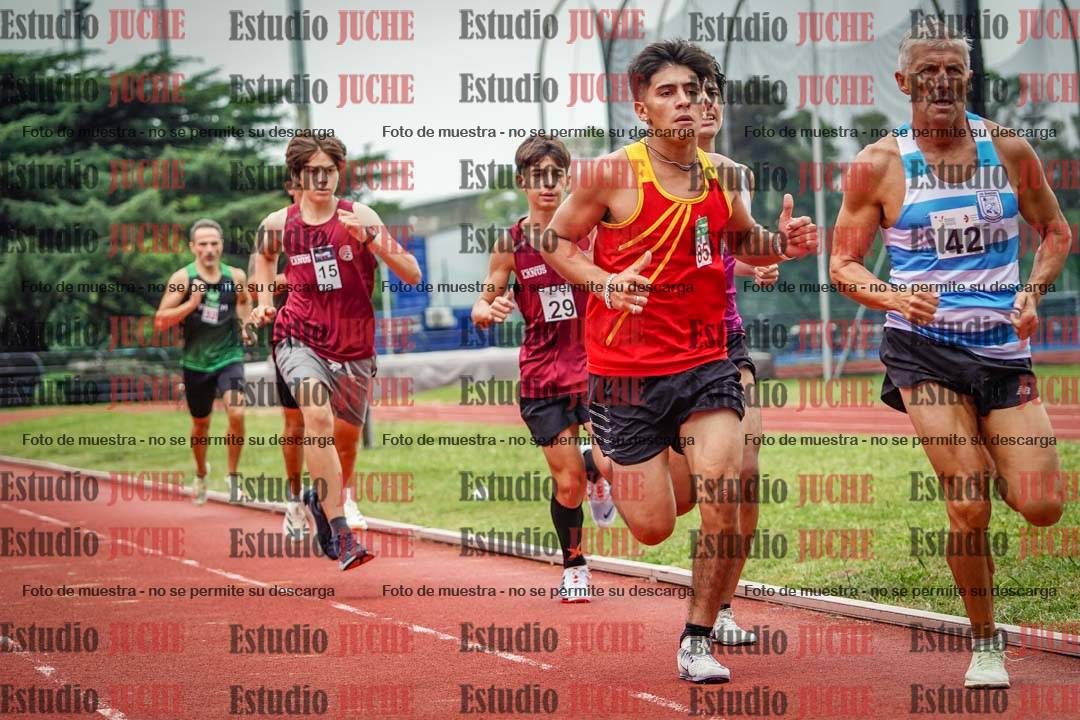 Fotos de los 800 m de varones