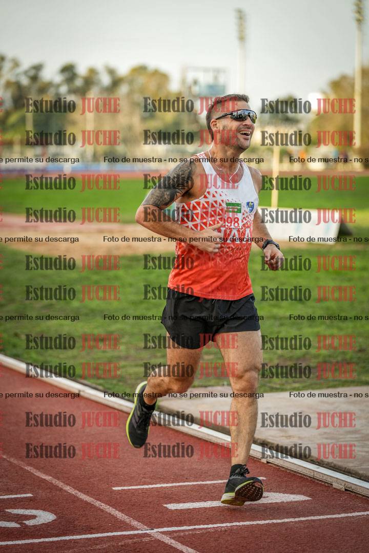 Fotos de los 3000 m llanos de varones