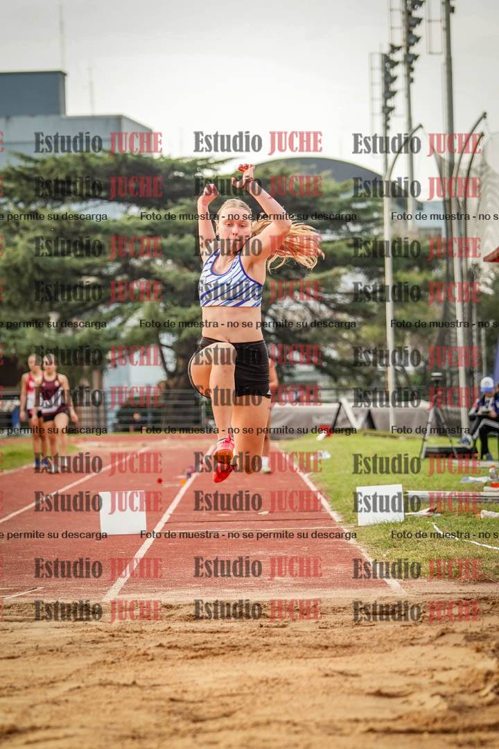 Fotos del salto en largo de mujeres