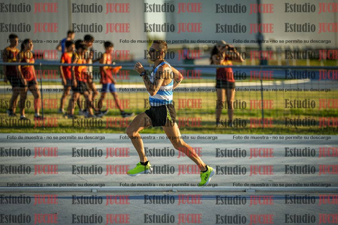 Fotos de los 1500 m llanos de varones