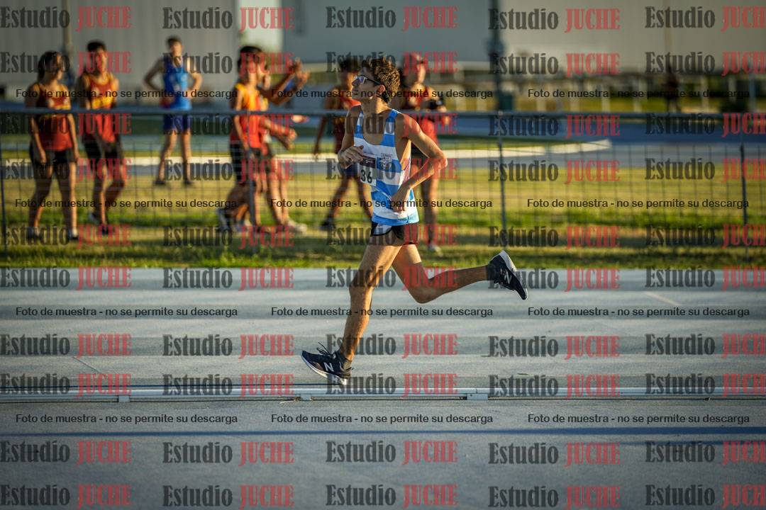 Fotos de los 1500 m llanos de varones