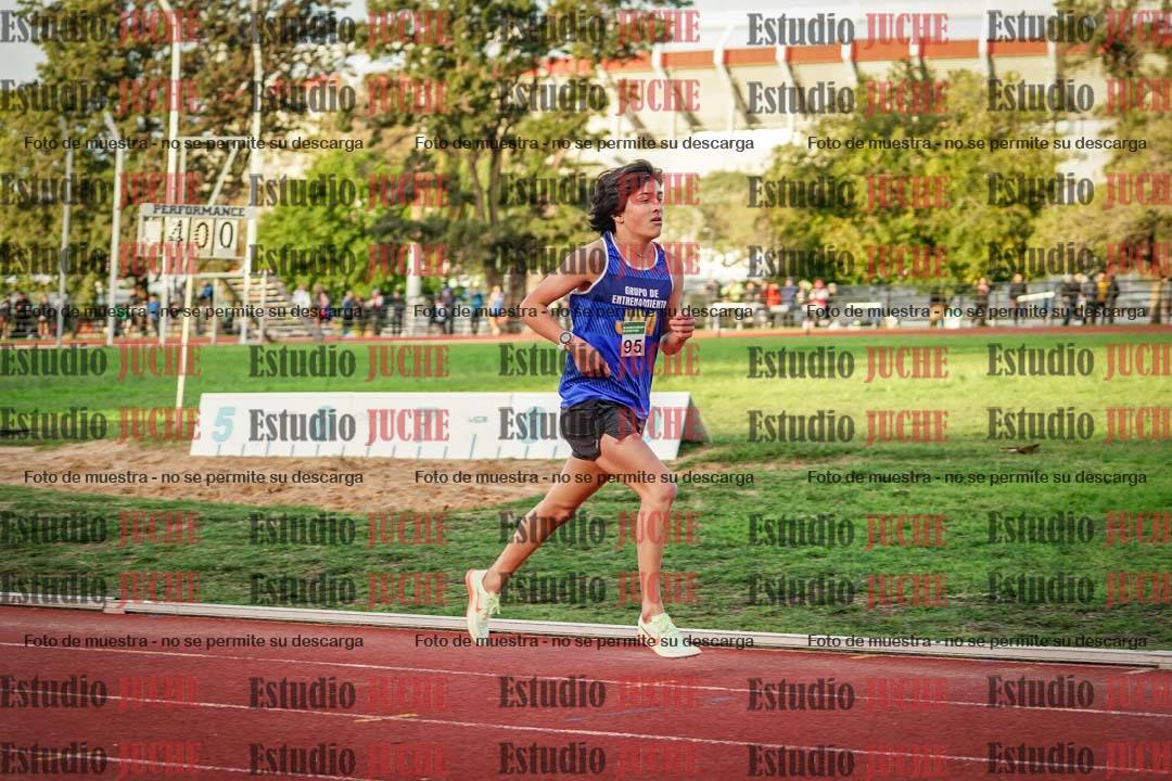 Fotos de los 3000 m llanos de varones