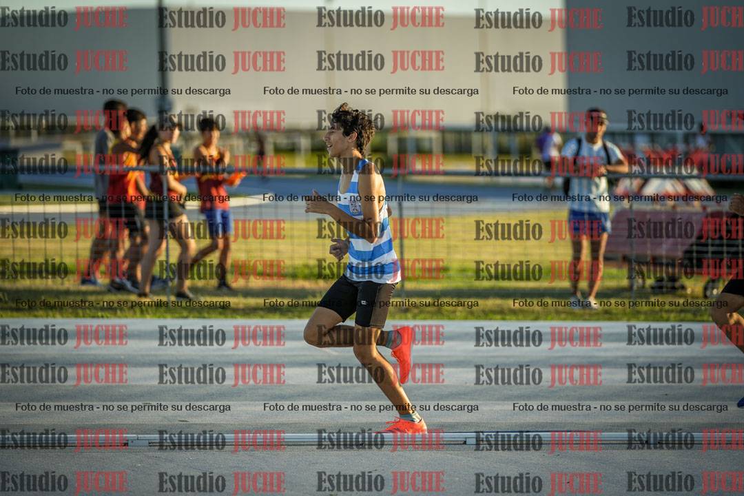 Fotos de los 1500 m llanos de varones
