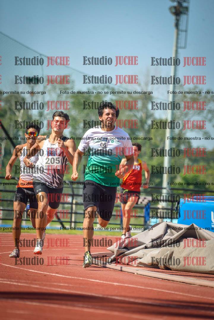 Fotos de los 800 m llanos de varones