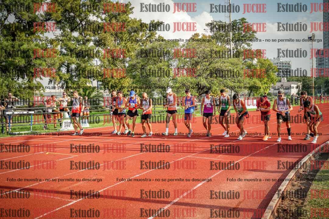 Fotos de los 3000 m llanos de varones