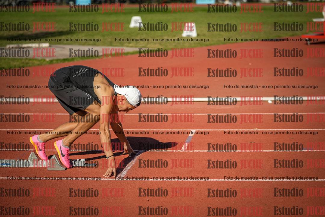 Fotos de los 400 m llanos de varones