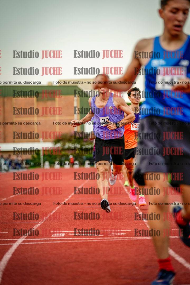Fotos de los 1500 m llanos de varones