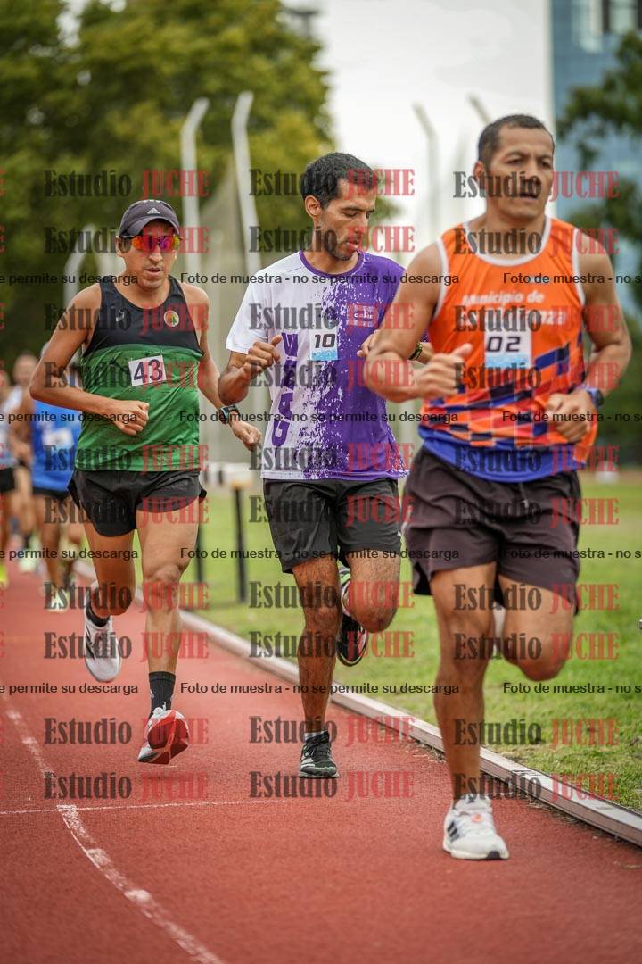 Fotos de los 3000 m llanos de varones