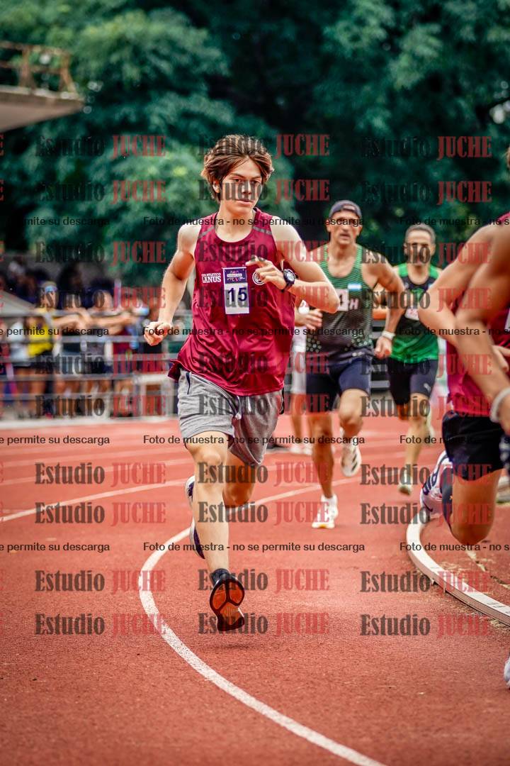 Fotos de los 800 m de varones