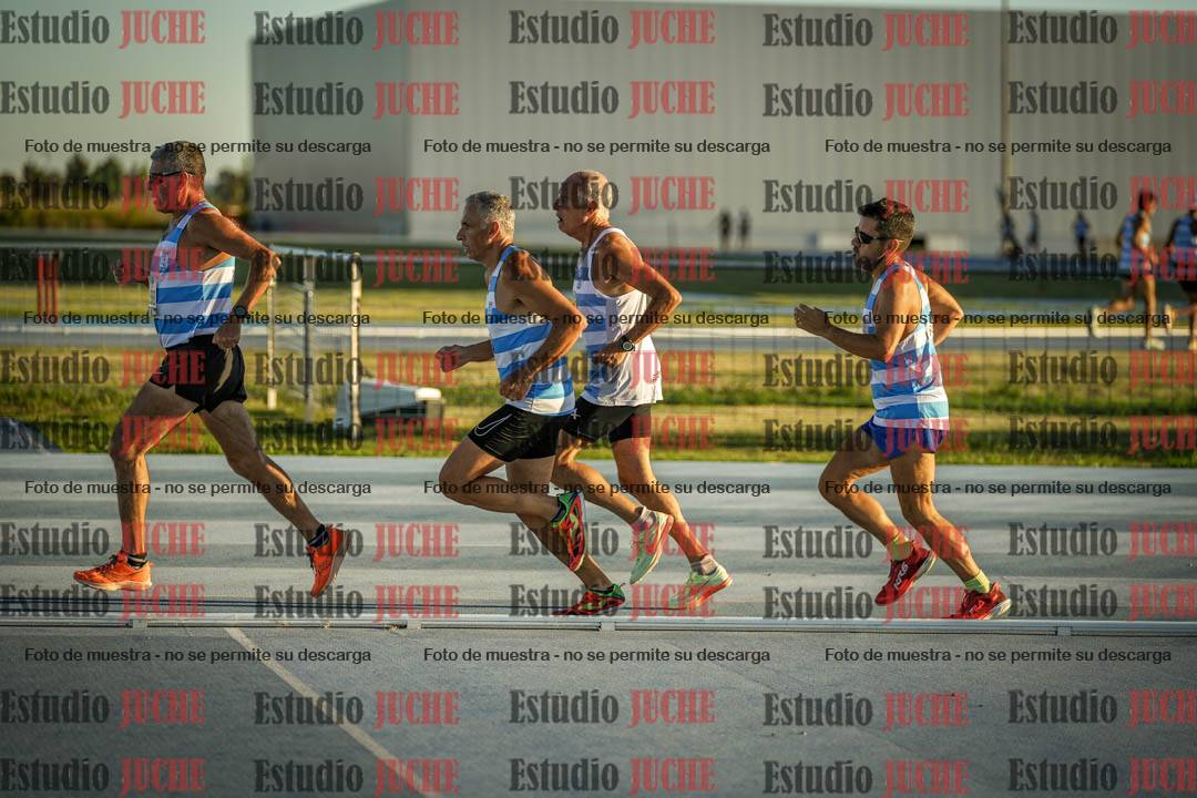 Fotos de los 1500 m llanos de varones