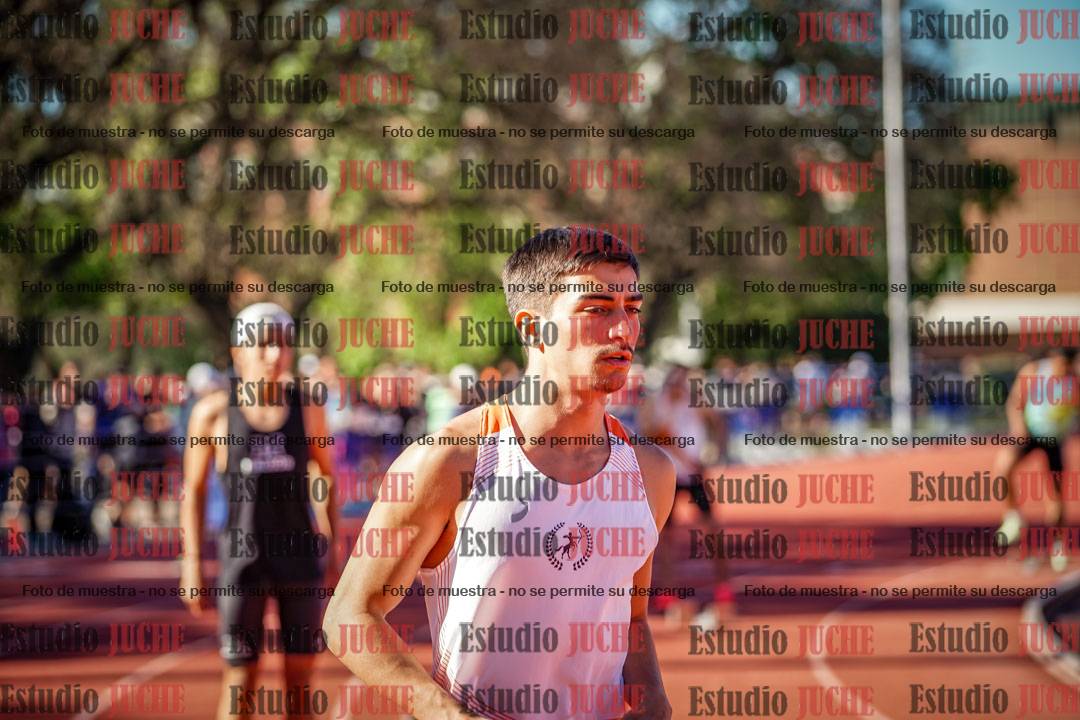 Fotos de los 400 m llanos de varones