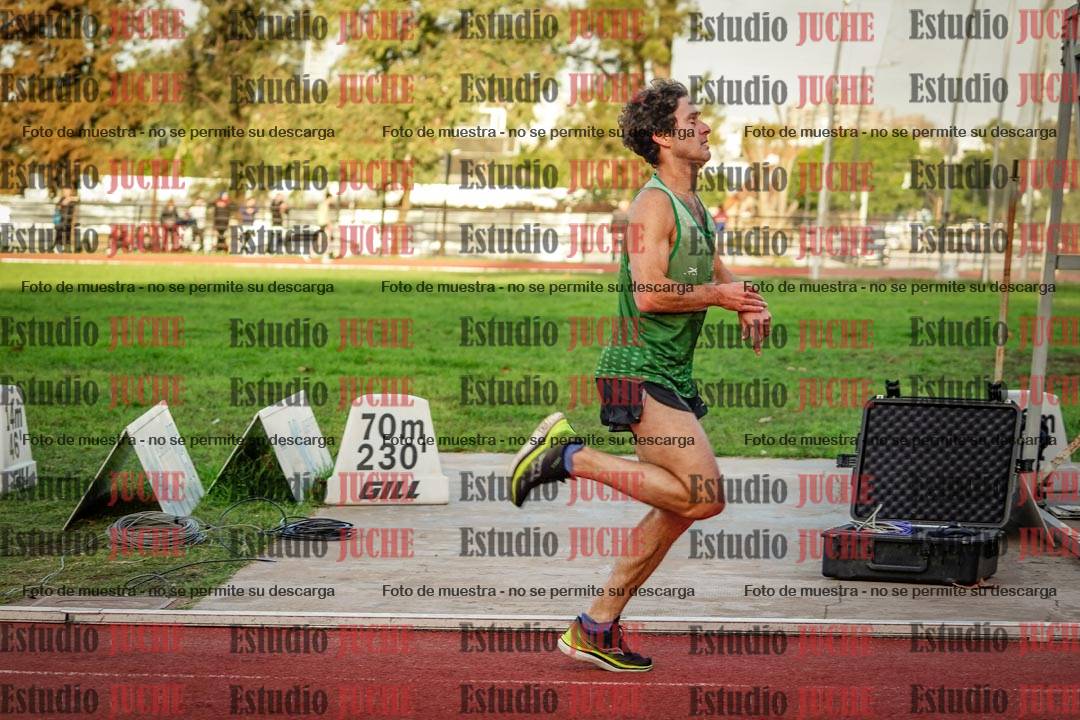 Fotos de los 3000 m llanos de varones