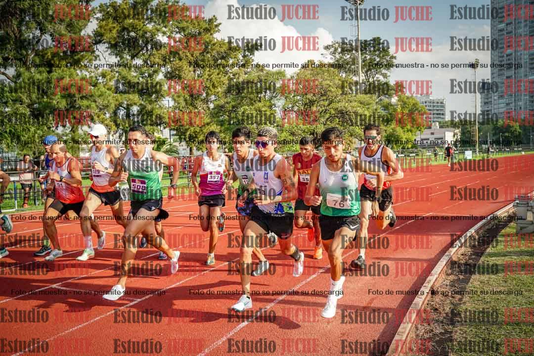 Fotos de los 3000 m llanos de varones