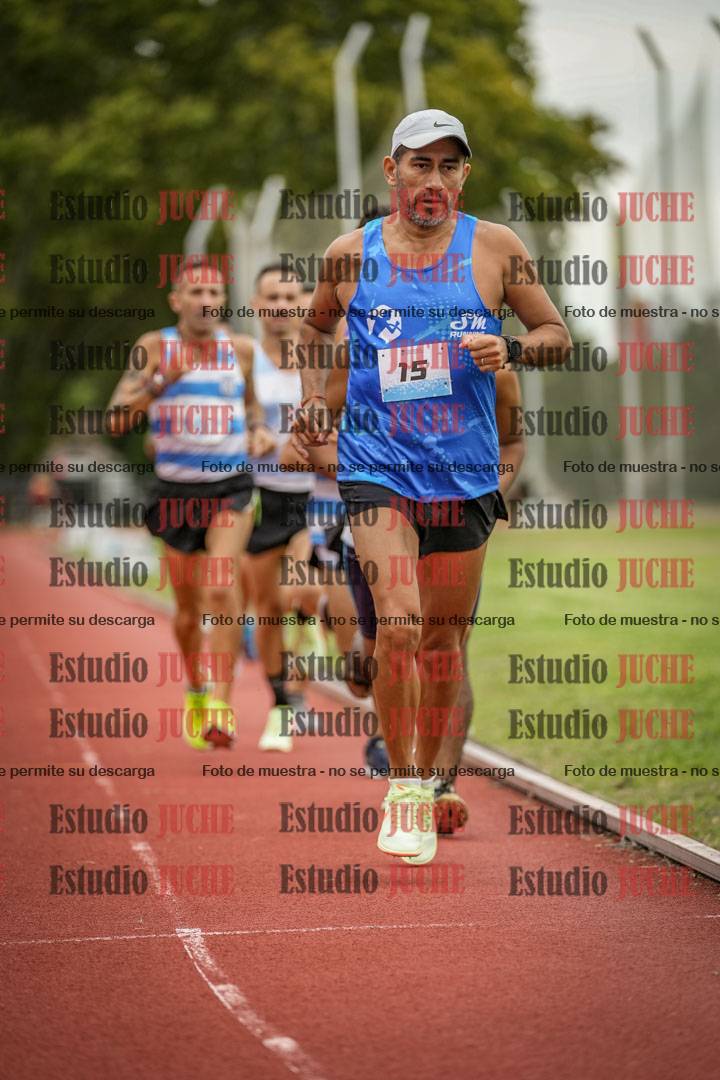Fotos de los 3000 m llanos de varones