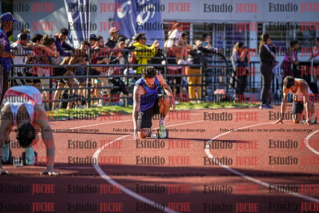Fotos de los 400 m llanos de varones