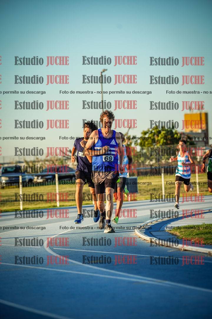 Fotos de los 1500 m llanos de varones