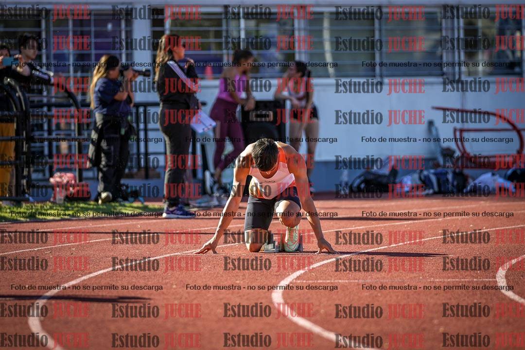 Fotos de los 400 m llanos de varones