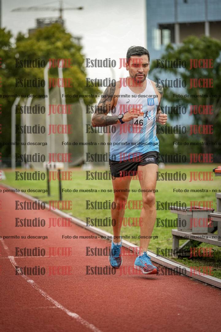 Fotos de los 3000 m llanos de varones