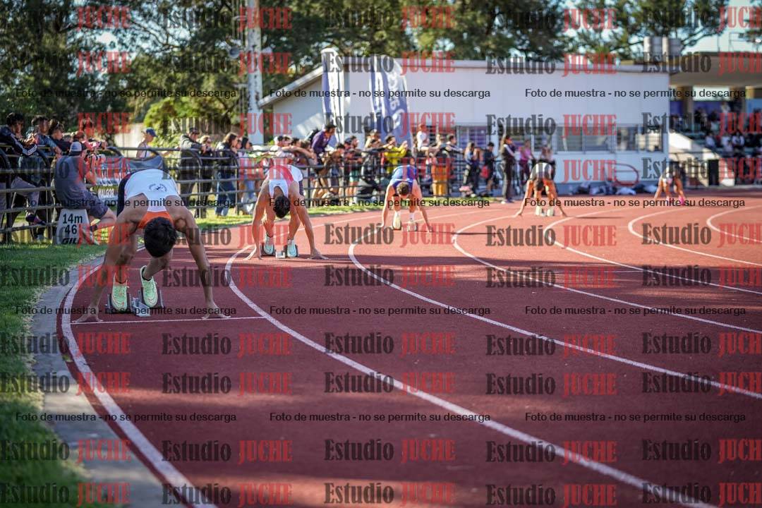 Fotos de los 400 m llanos de varones