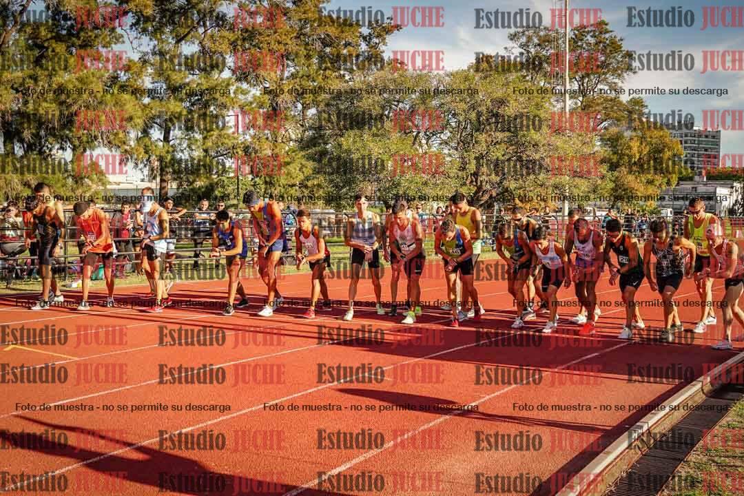 Fotos de los 3000 m llanos de varones