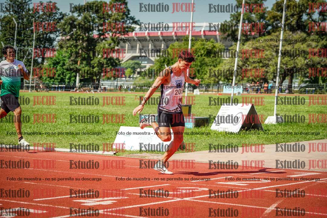 Fotos de los 800 m llanos de varones