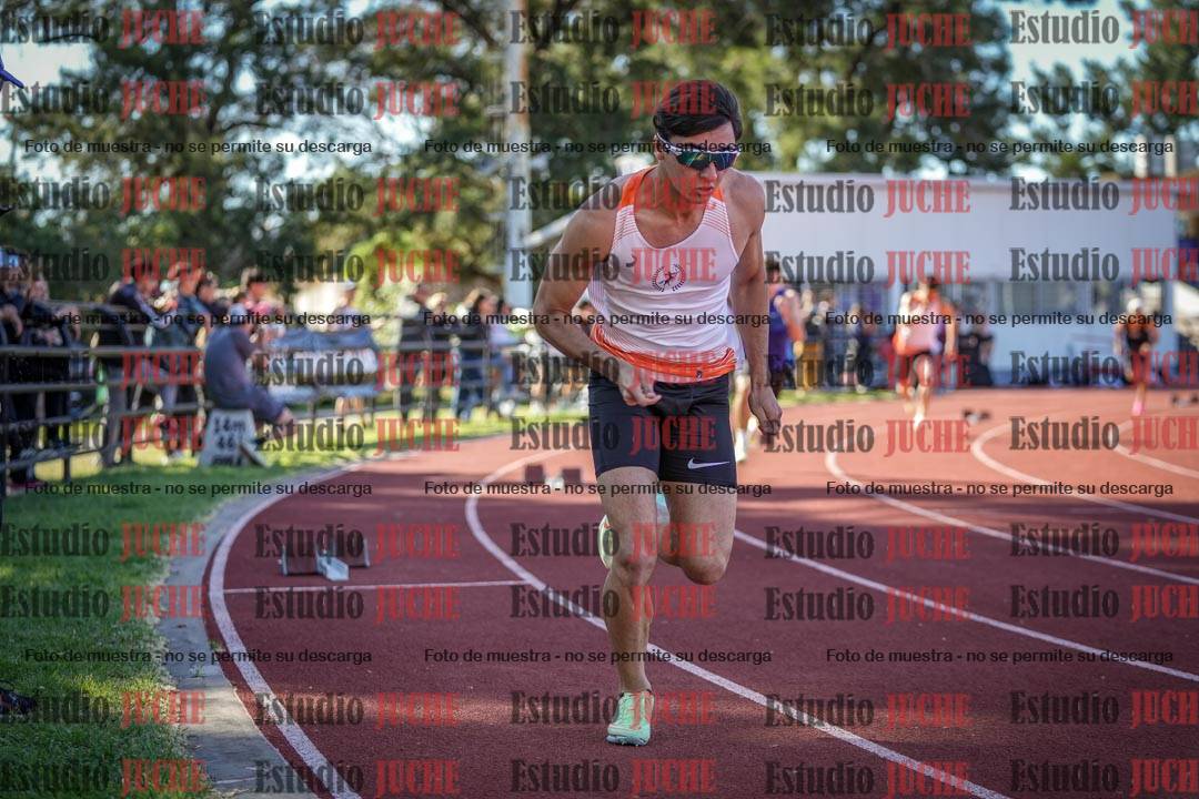 Fotos de los 400 m llanos de varones