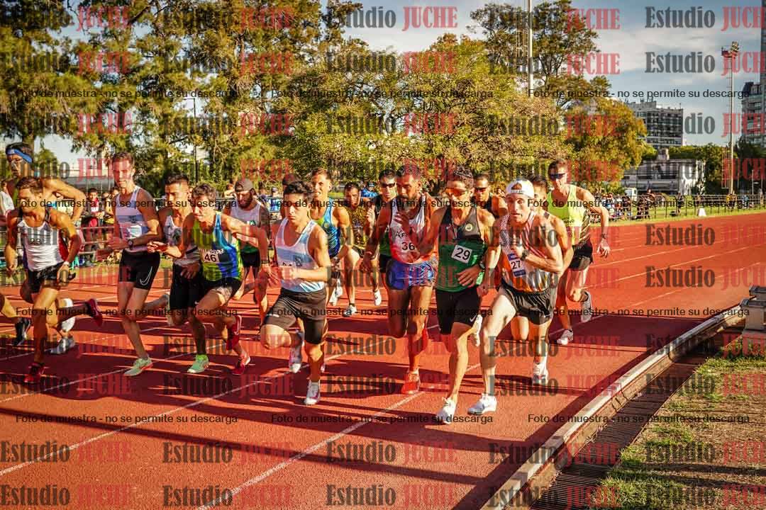 Fotos de los 3000 m llanos de varones