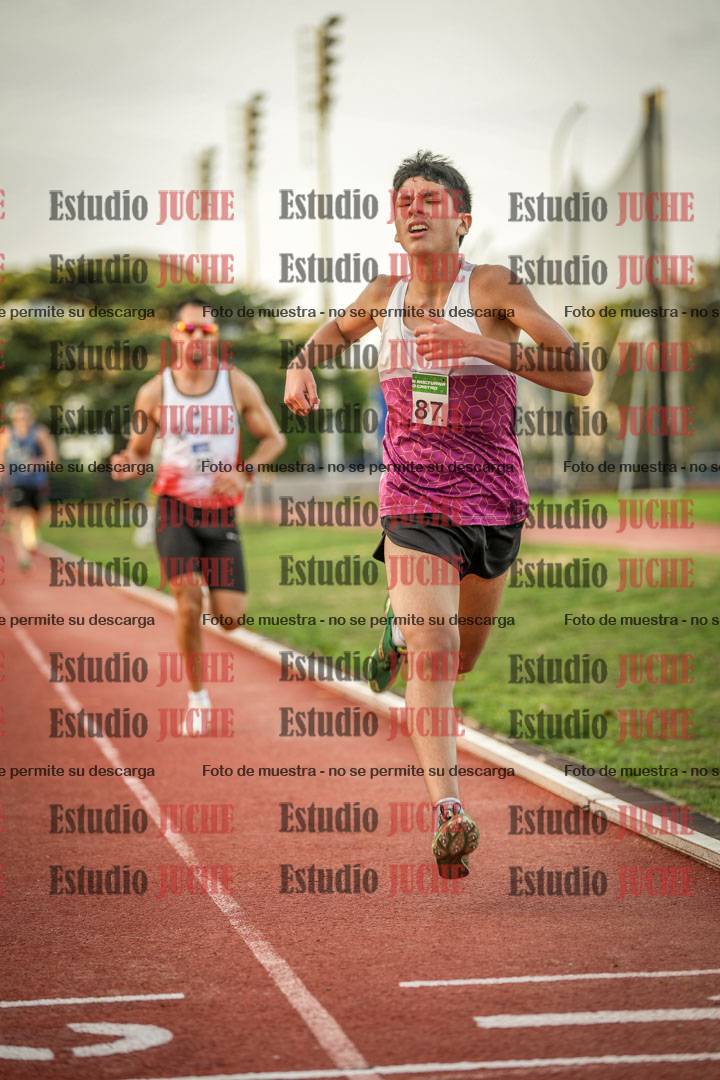 Fotos de los 3000 m llanos de varones