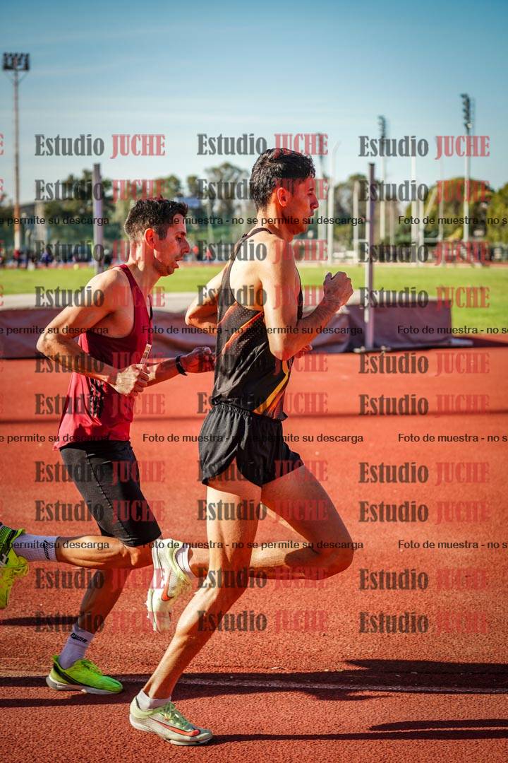 Fotos de los 3000 m llanos de varones