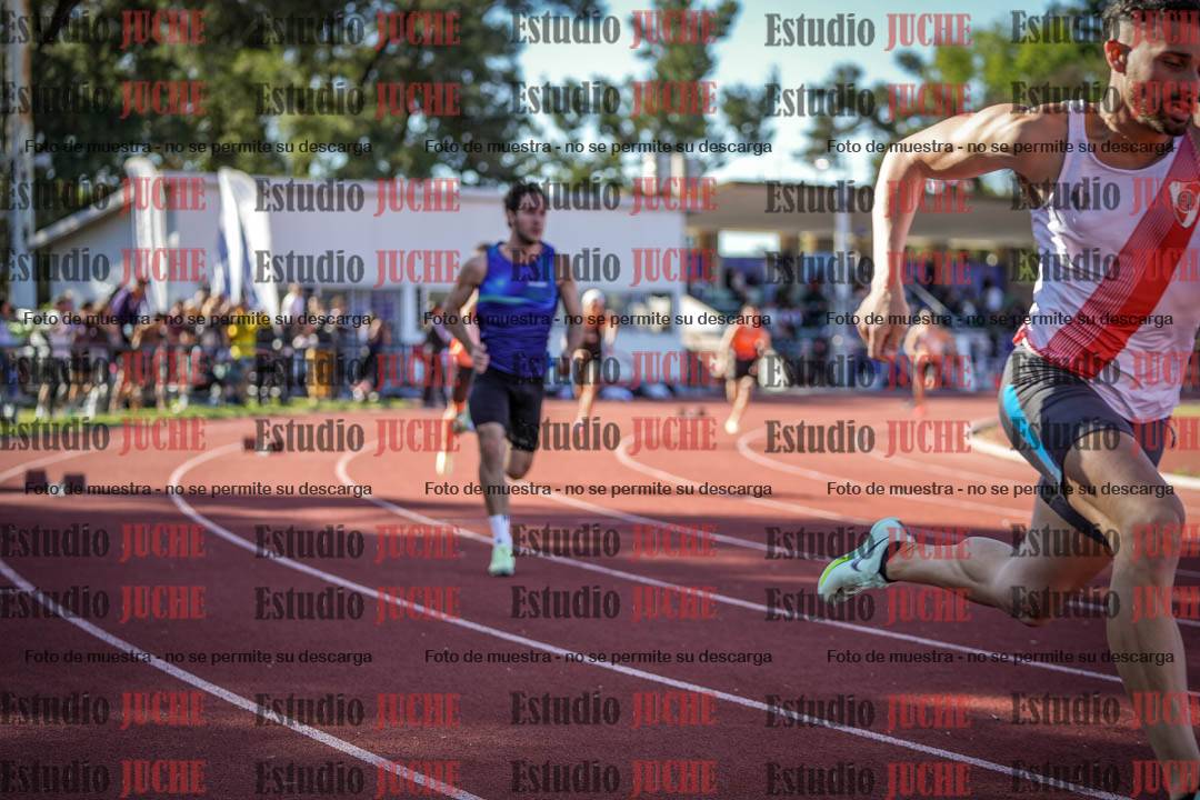 Fotos de los 400 m llanos de varones