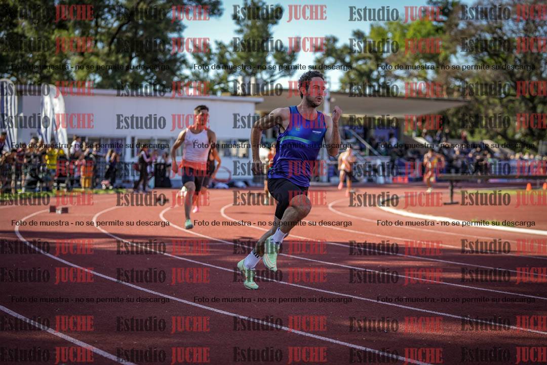 Fotos de los 400 m llanos de varones