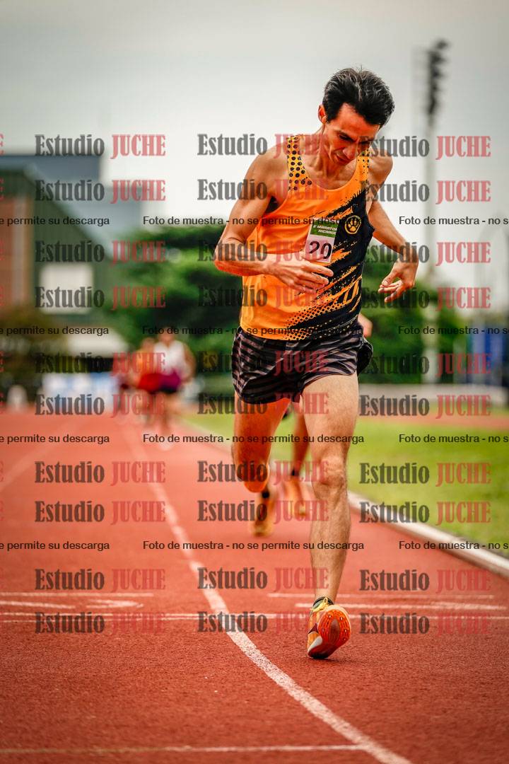 Fotos de los 800 m de varones