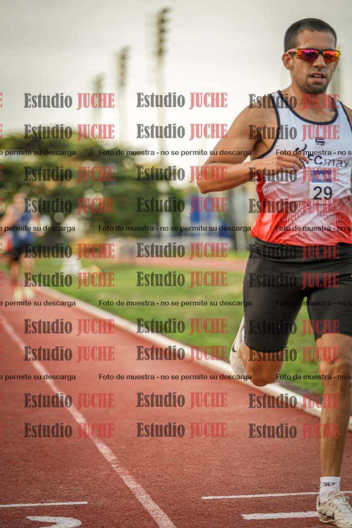 Fotos de los 3000 m llanos de varones