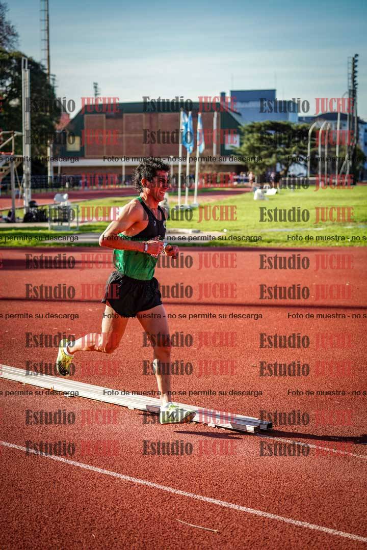Fotos de los 3000 m llanos de varones
