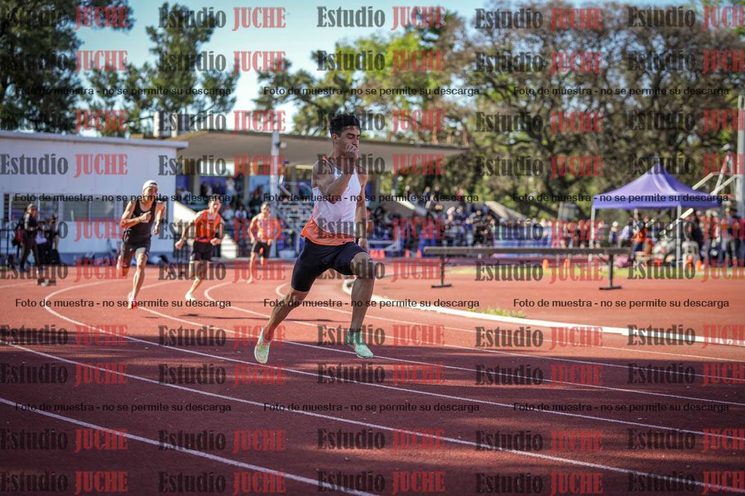 Fotos de los 400 m llanos de varones