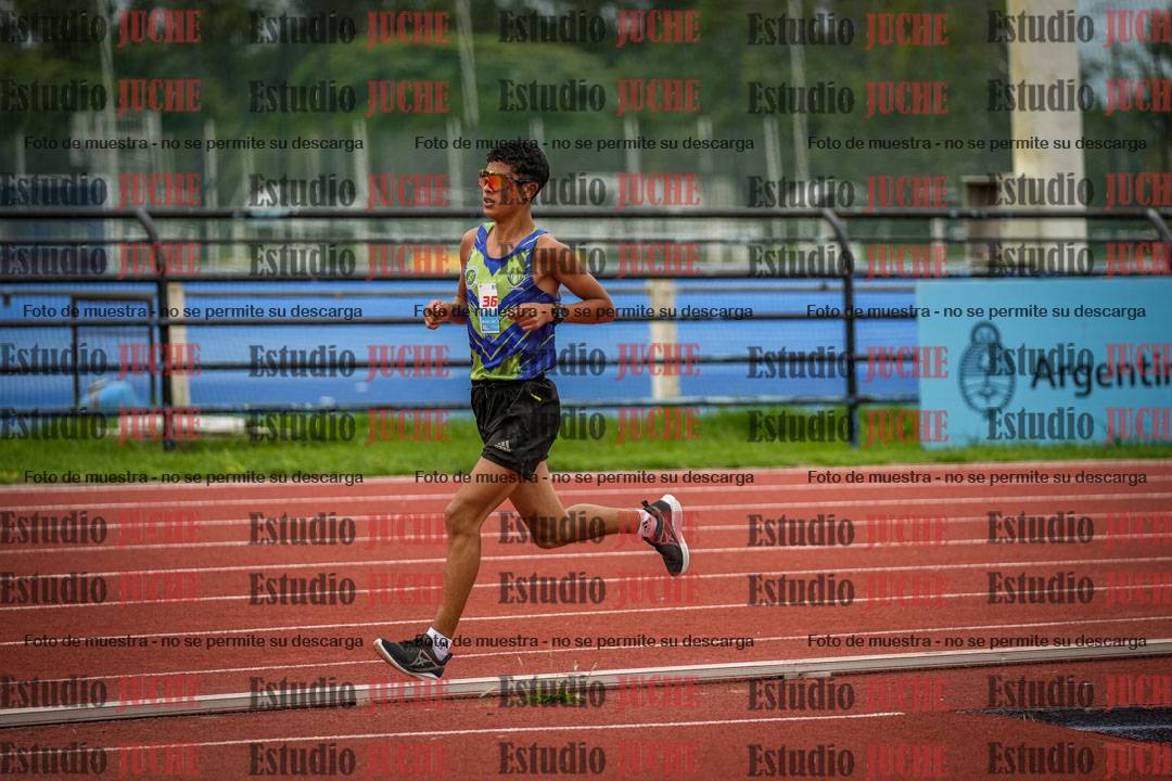 Fotos de los 3000 m llanos de varones