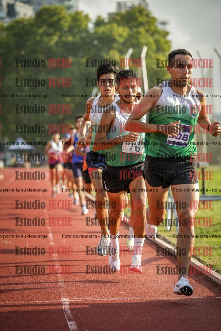 Fotos de los 3000 m llanos de varones