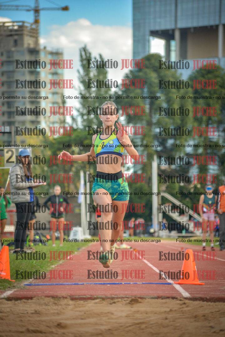 Fotos del salto en largo - mujeres U16