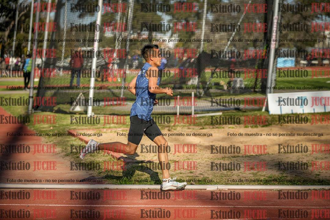 Fotos de los 3000 m llanos de varones