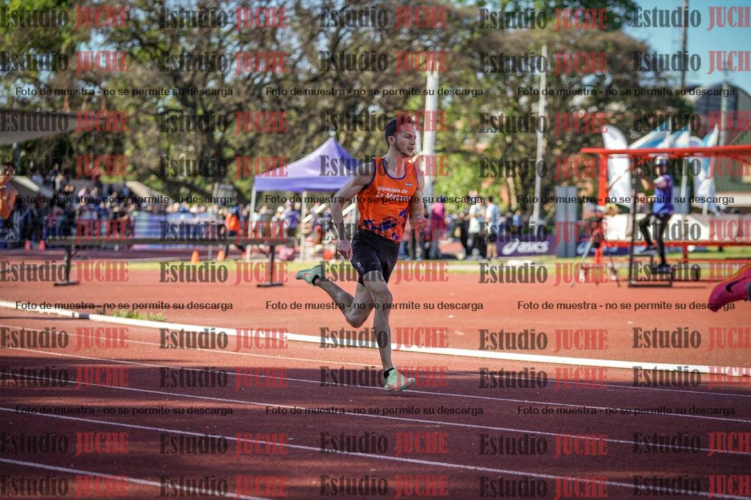 Fotos de los 400 m llanos de varones