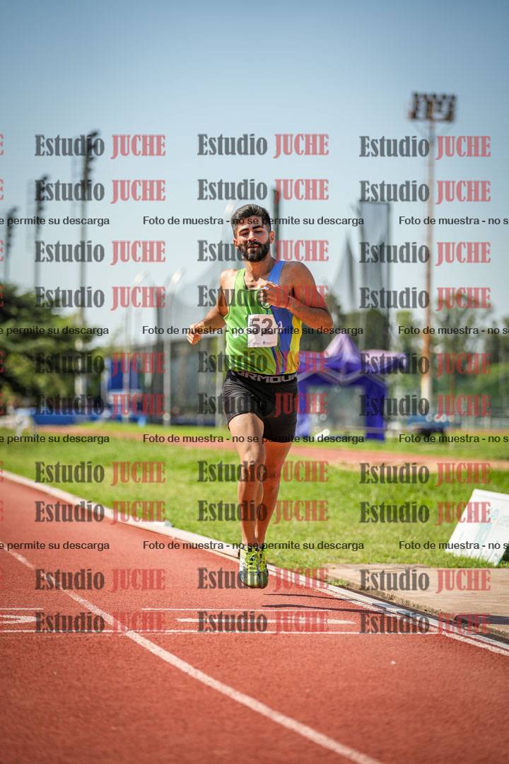 Fotos de los 800 m llanos de varones