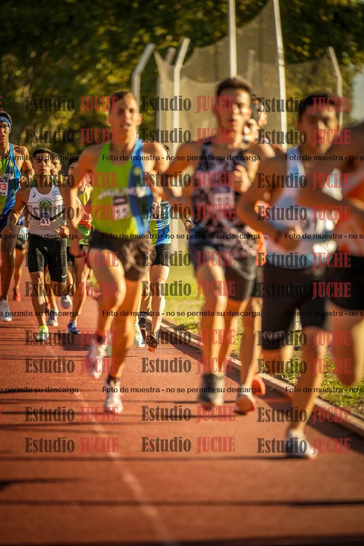 Fotos de los 3000 m llanos de varones