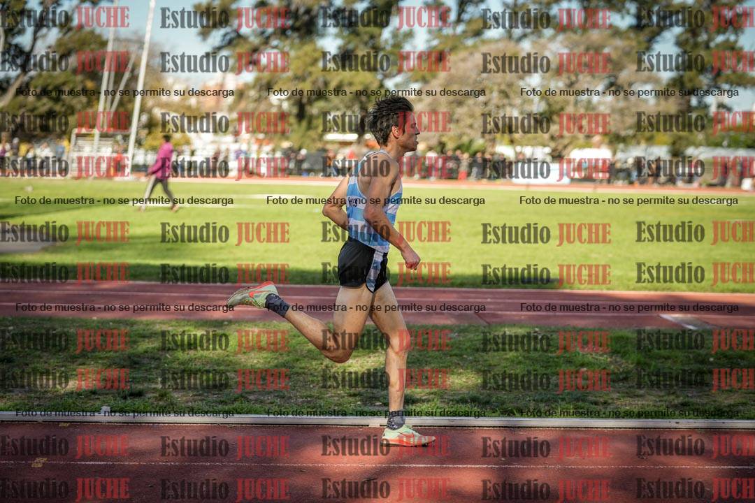 Fotos de los 3000 m llanos de varones