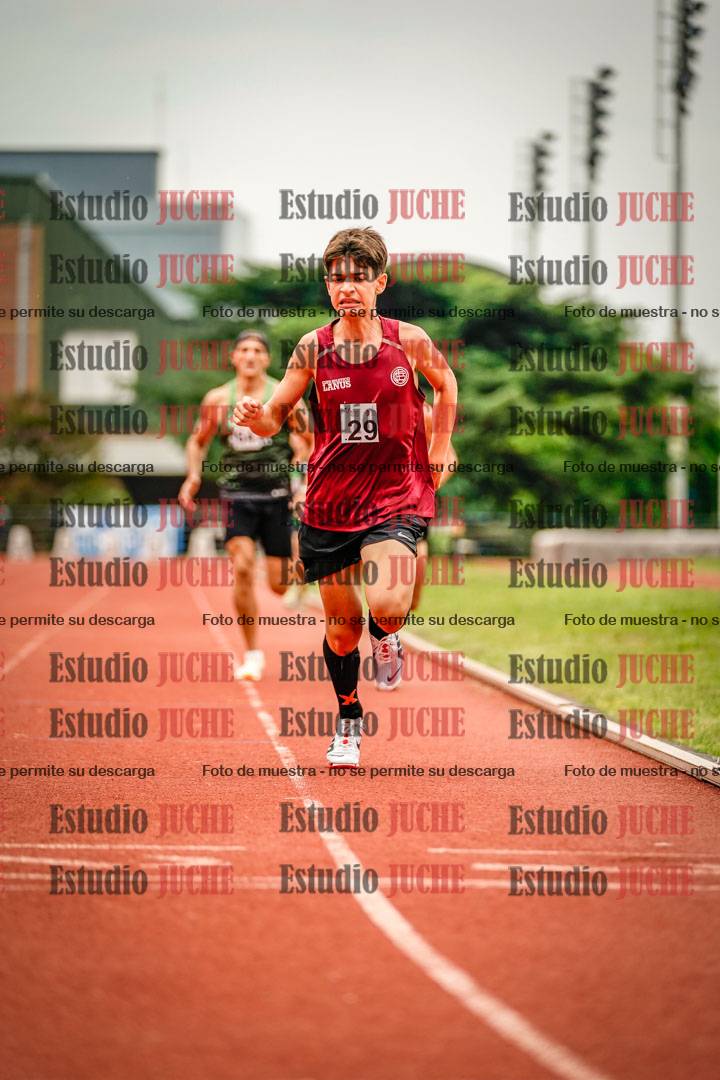 Fotos de los 800 m de varones